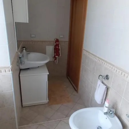 Casa Rossella * أسشيا
