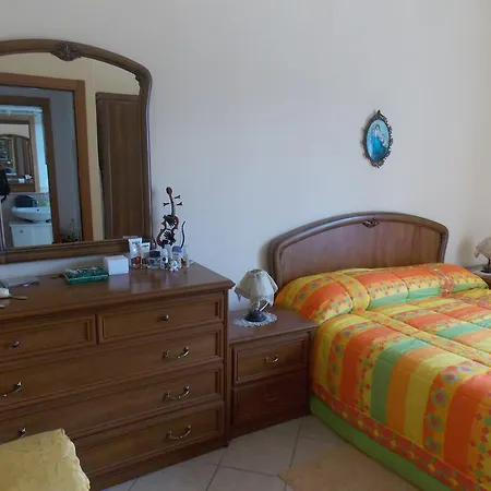 Casa Rossella أسشيا